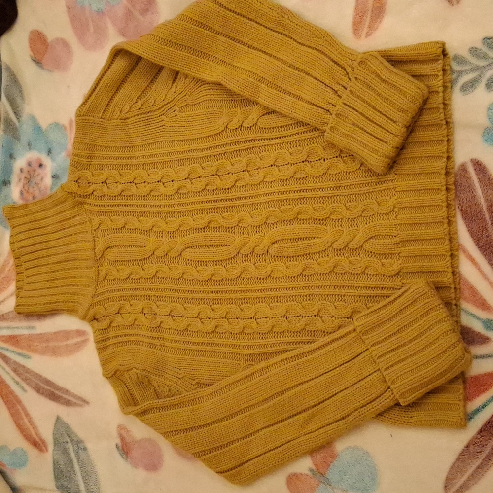 Cable knit Sweater